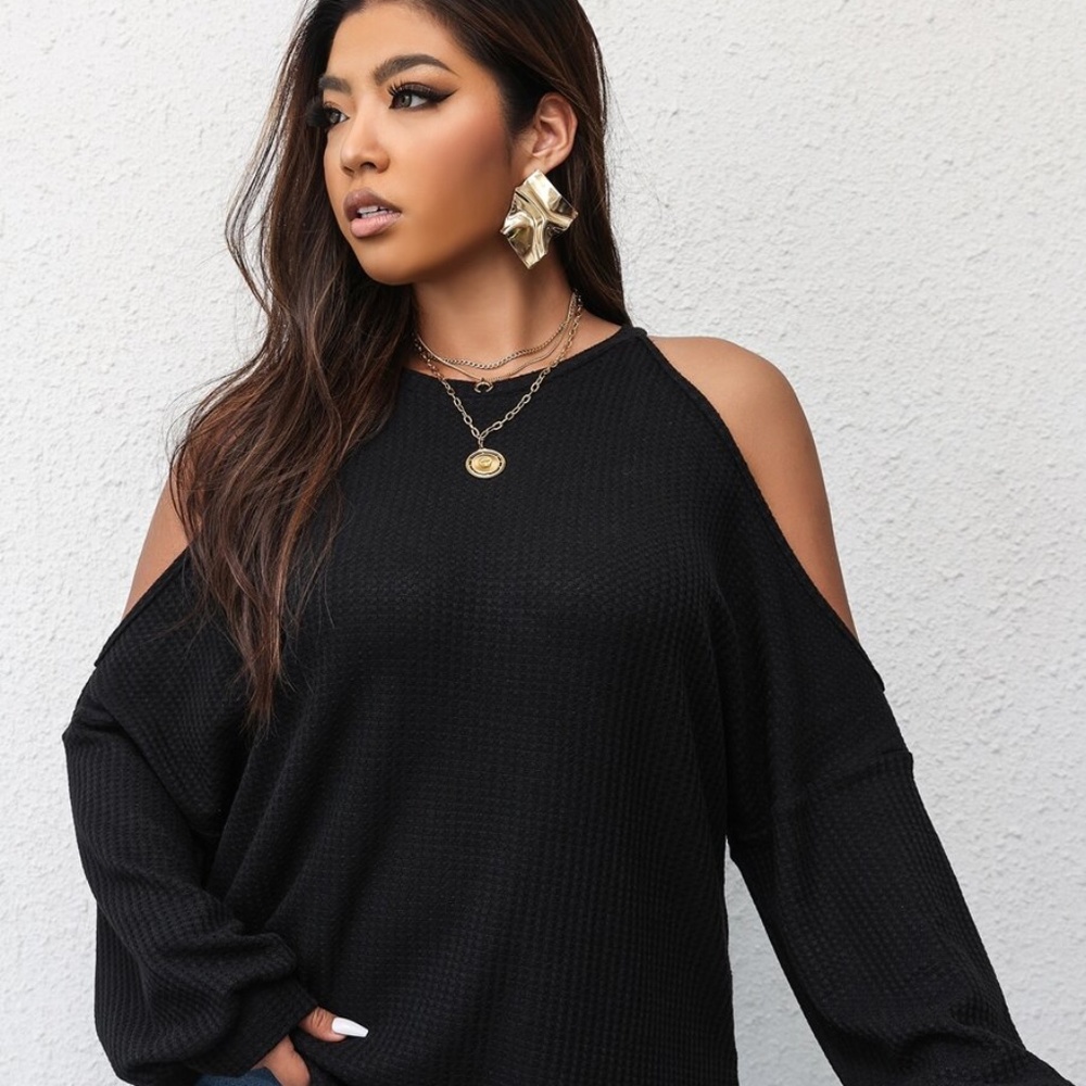 Cold Shoulder Tee